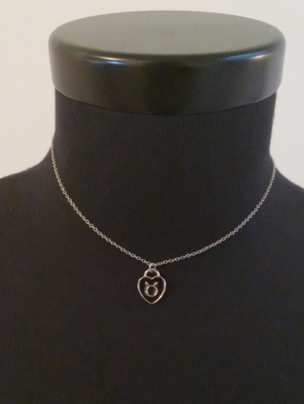 Ardene Silver Taurus Heart Lock Pendant Necklace